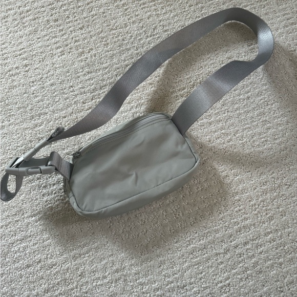 Lemon everywhere belt bag - Picture 2 of 2